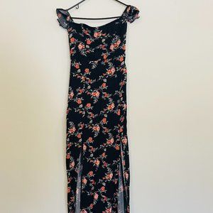 SEXY MAXI WITH SLIT- BLACK AND FLORAL